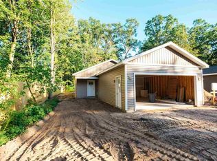 917 Mitchell St, Traverse City, MI 49686