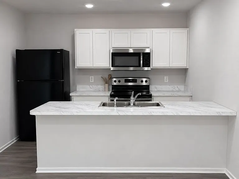 3518 Silver Springs Ct — Photo 2