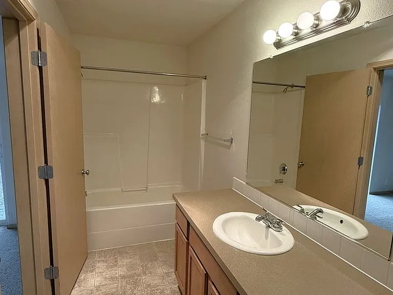 4466 NE Nicholson Loop — Photo 21