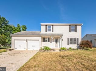 3 Lancaster Dr, Marlton, NJ 08053