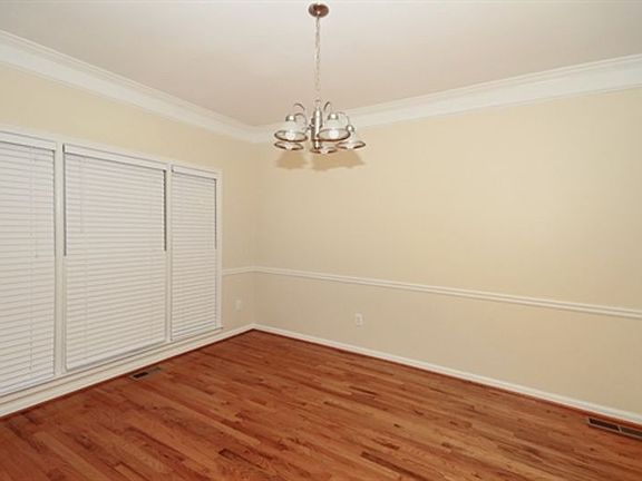 2nd image of 3480 Pine Grove Dr
