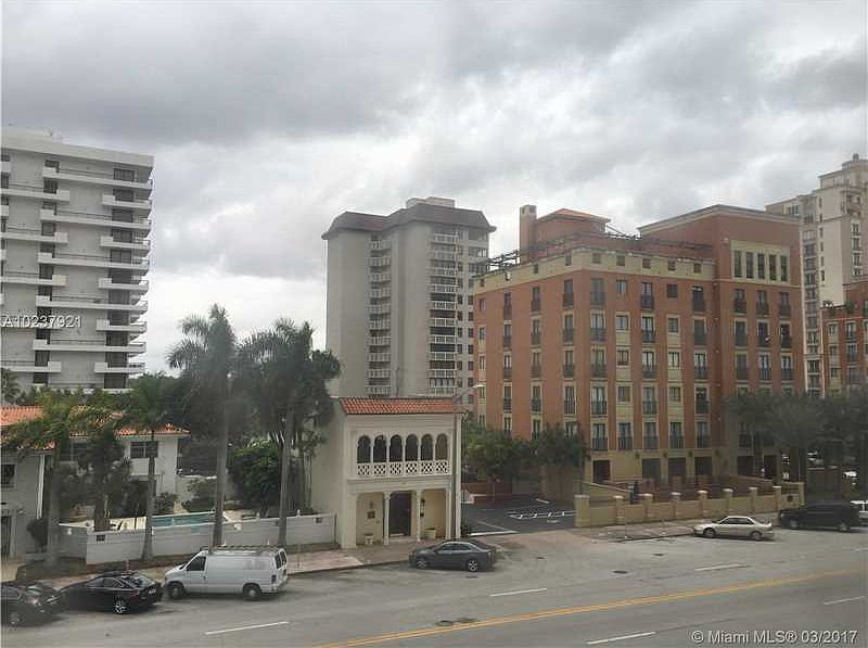1st image of 700 Biltmore Way APT 315