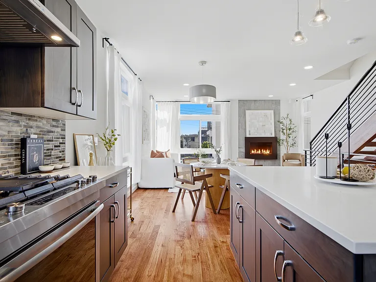 4106B Linden Ave N #B — Photo 7