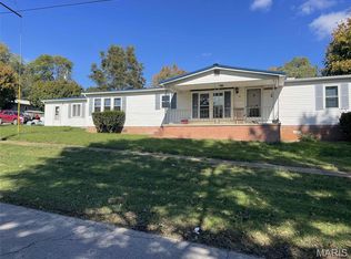 145 W Click Ave, Puxico, MO 63960