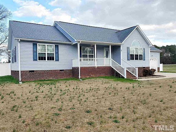 3rd image of 91 Denvale Dr