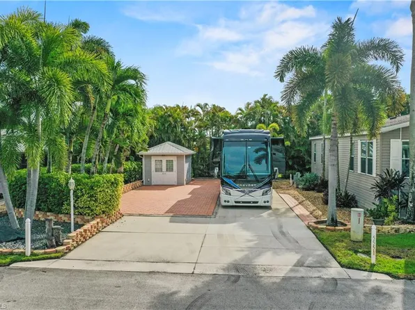 5551 Brightwood DR, FORT MYERS, FL 33905