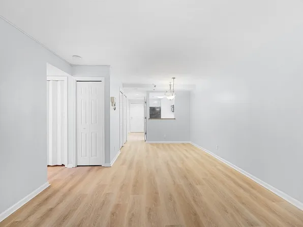 170 Tremont St APT 204, Boston, MA 02111