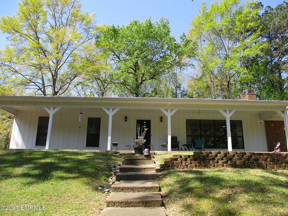 1st image of 4070 Oakwood Cir