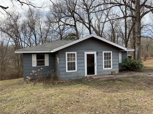 1651 N Starnes Rd, Fayetteville, AR 72704