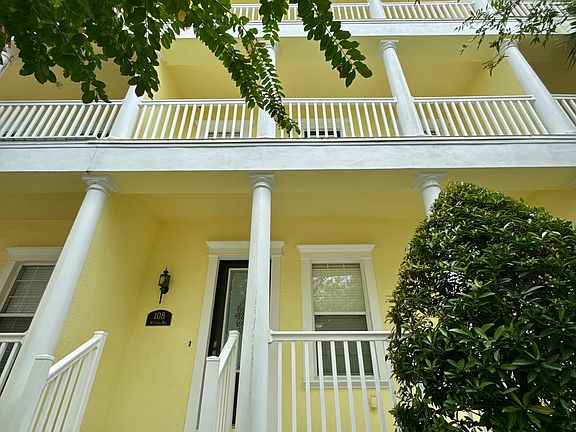 Balcony Side View (First Floor)