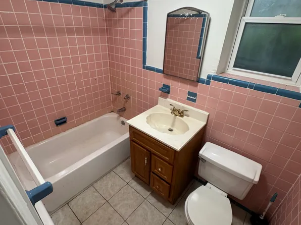 2432 Hering Ave #2, Bronx, NY 10469