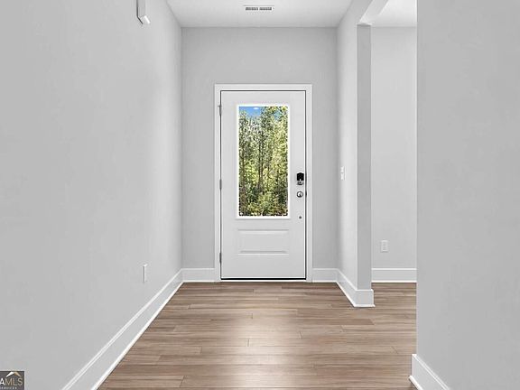 4th image of 605 Mabry Creek Ln