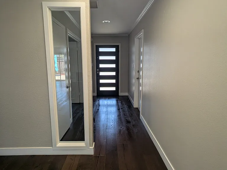 1666 Lee Dr — Photo 29