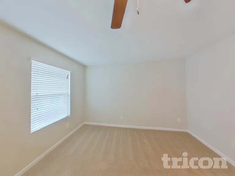 1429 Sandra Dr — Photo 5