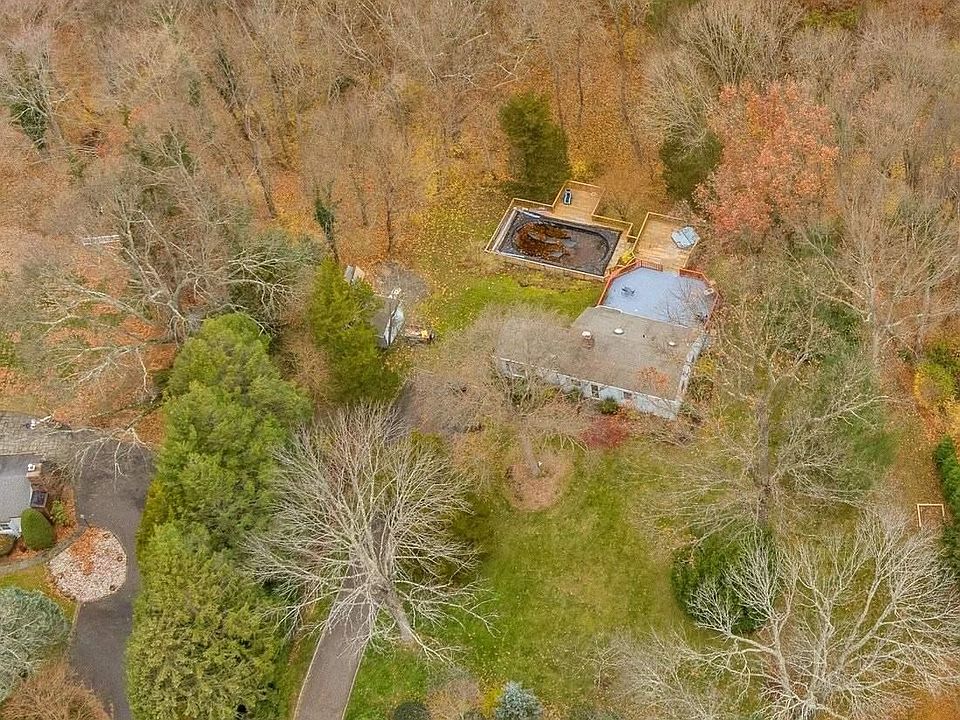 30 Titus Ln, Cold Spring Harbor, NY 11724 MLS 3448081 Zillow