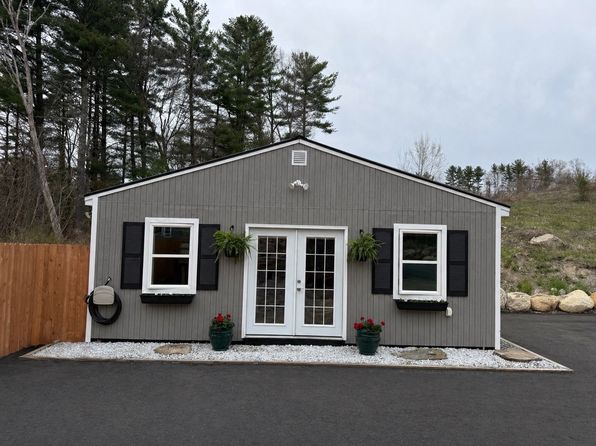 242 Allen Rd #1