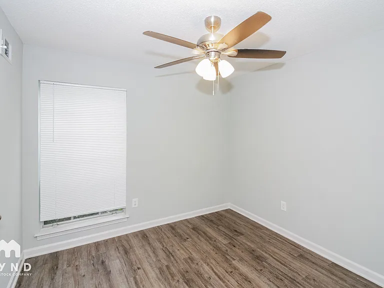 1783 Coral Hills Dr — Photo 13