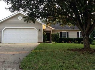 3556 Bent Trace Dr, High Point, NC 27265