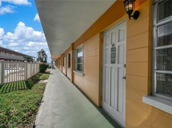 2113 Lakeview Dr APT 1B, Sebring, FL 33870