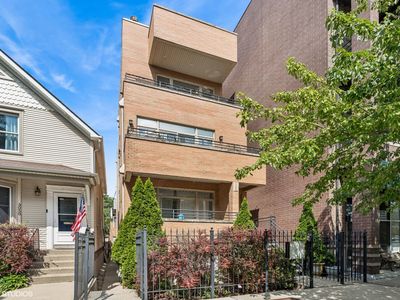 3052 N Oakley Ave #3, Chicago, IL, 60618