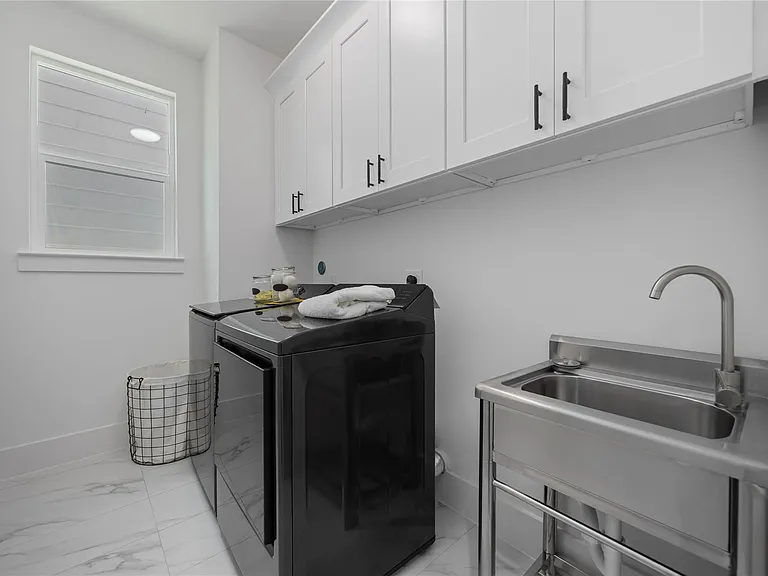 1935 Knoll Square Dr — Photo 19