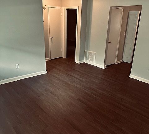 2nd image of 2395 Rosedale Rd