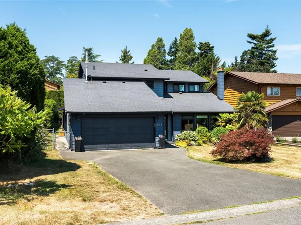 181 White Pine Rd, View Royal, BC V9B 5E1