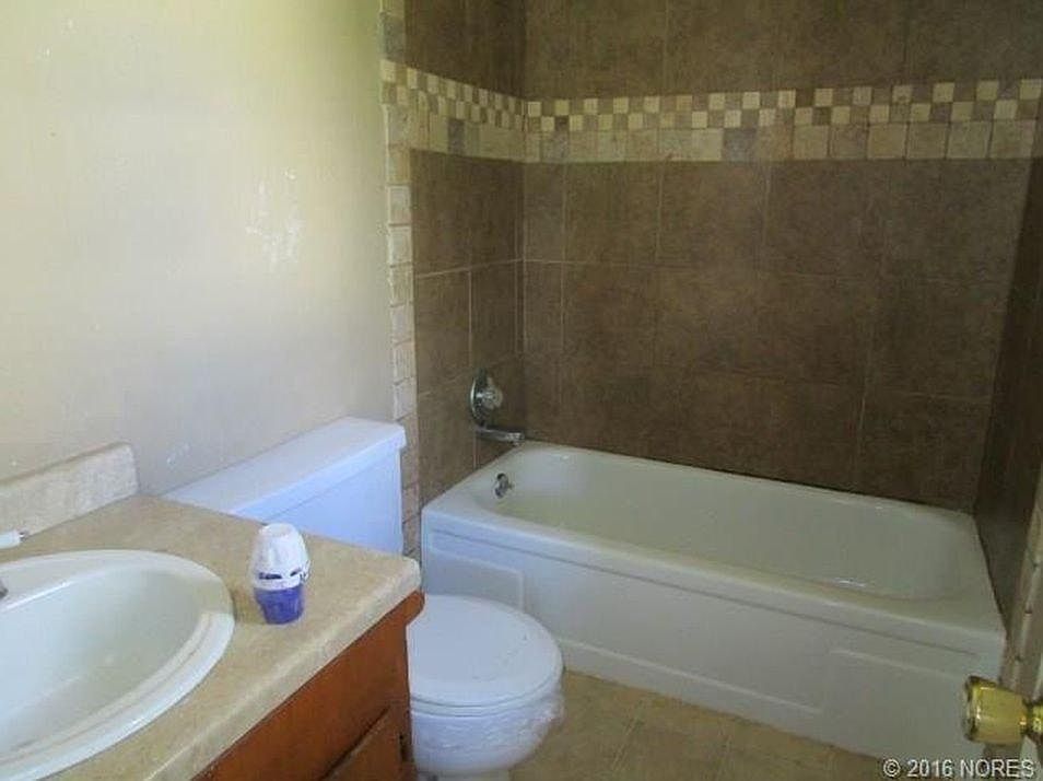 2nd image of 535 E Short Ave