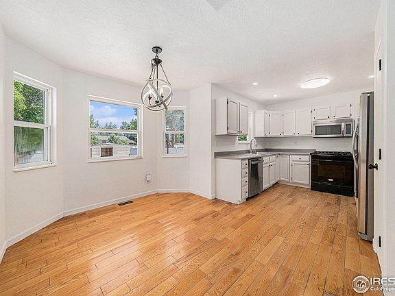 5th image of 4000 Meadows Ave