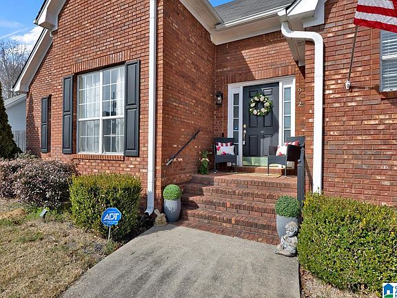 5th image of 912 Spring Hollow Cir