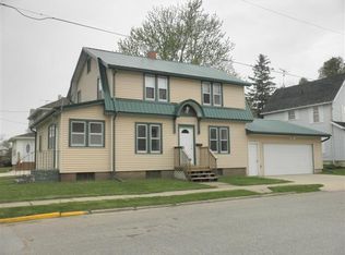 7 5th St SW, Waukon, IA 52172