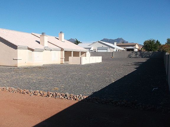 3rd image of 2299 Pueblo Dr