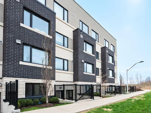 1135 Cooke Blvd #118, Burlington, ON L7T 0C3