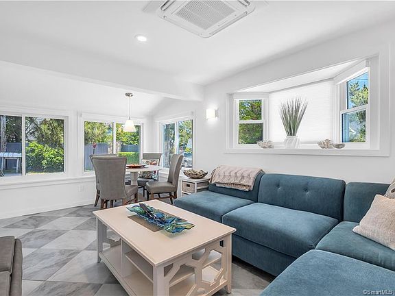 6 Sagamore Terrace South