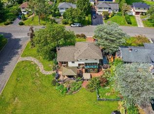 18 Elder Dr, Commack, NY 11725