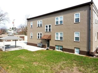 40 Annapolis St W #4, Saint Paul, MN 55118