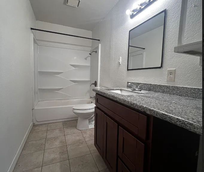 14409 Pine St #1 — Photo 6