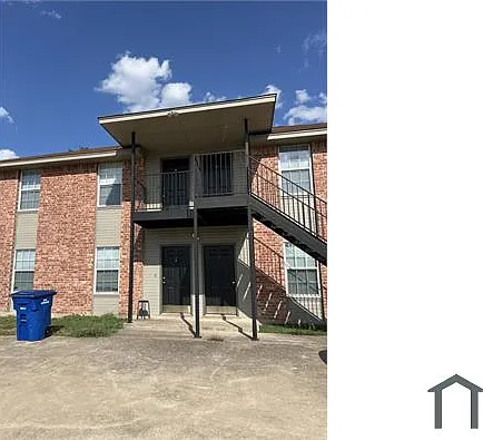 2 bed, 805 sqft, $1,200 — Photo 1