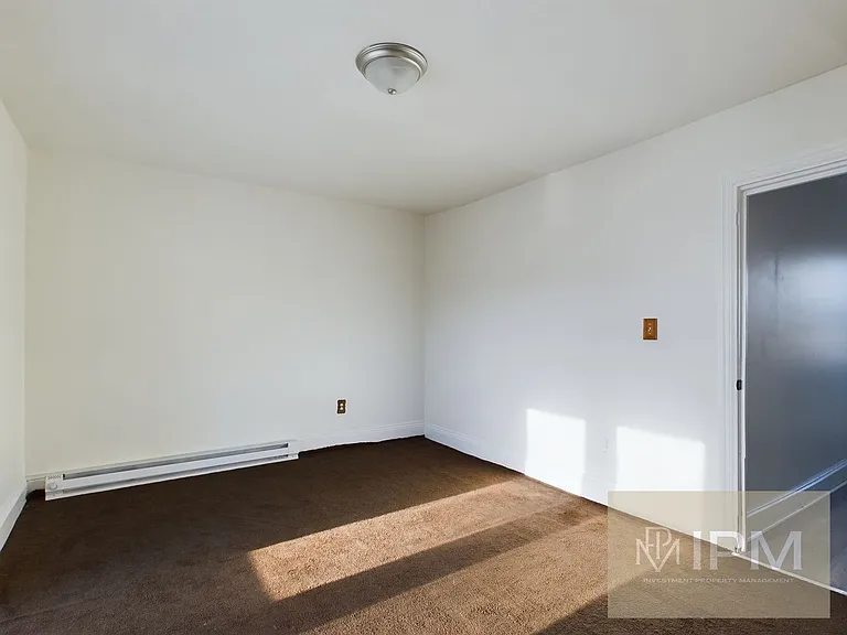319 N Penn St — Photo 11