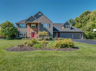 8435 Prestwick Dr, Manlius, NY 13104