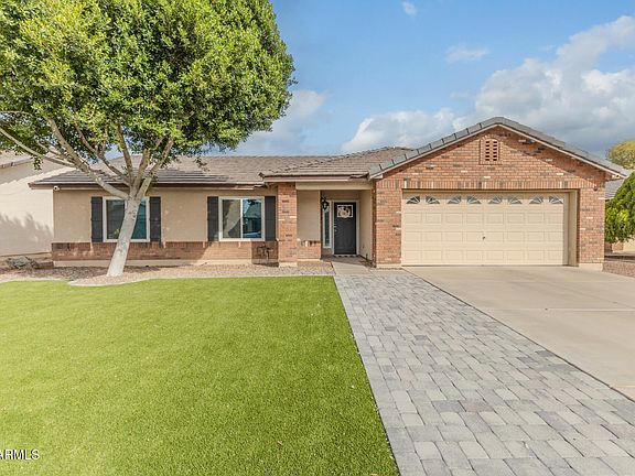 3rd image of 2872 E CARLA VISTA Court