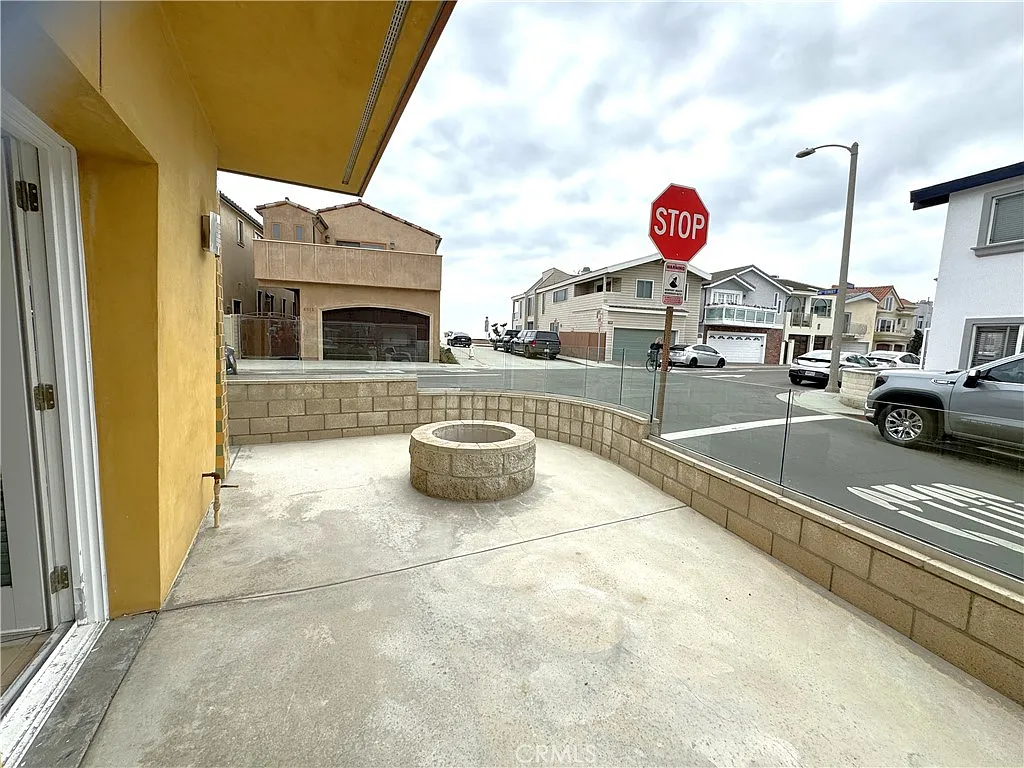 2 bed, 1000 sqft, $5,750 — Photo 4