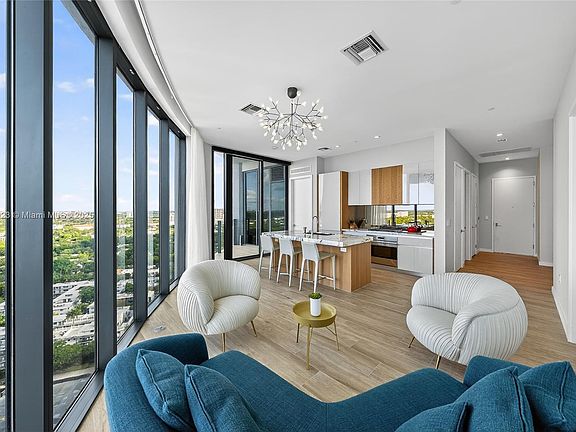3rd image of 2831 S Bayshore Dr #Penthouse 8