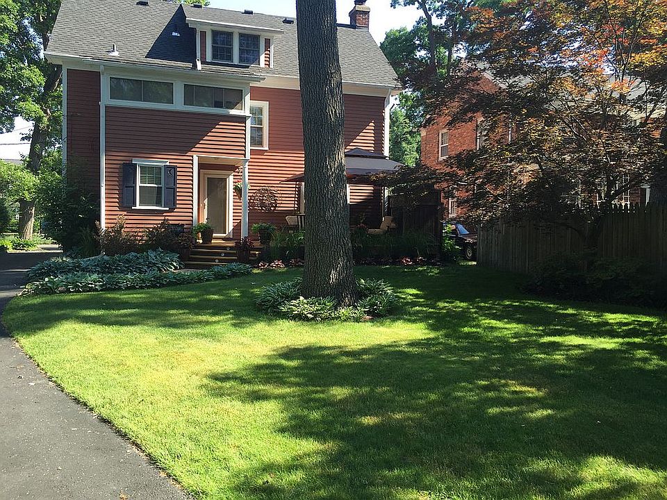 2nd image of 19 Woodside Park Blvd