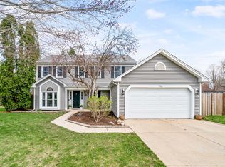 174 Edgewater Ct, Montgomery, IL 60538