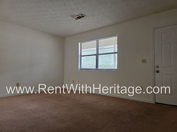 4th image of 1750 Nutmeg St