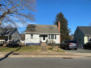 1321 Market St E, Charlottesville, VA 22902