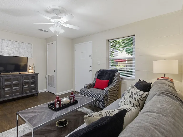 Canterbury Apartment Homes — Photo 5