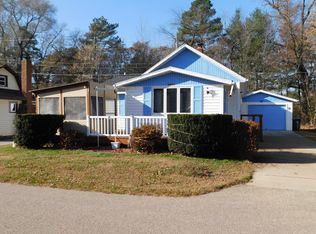N6597 W Sunset Cir, Shawano, WI 54166