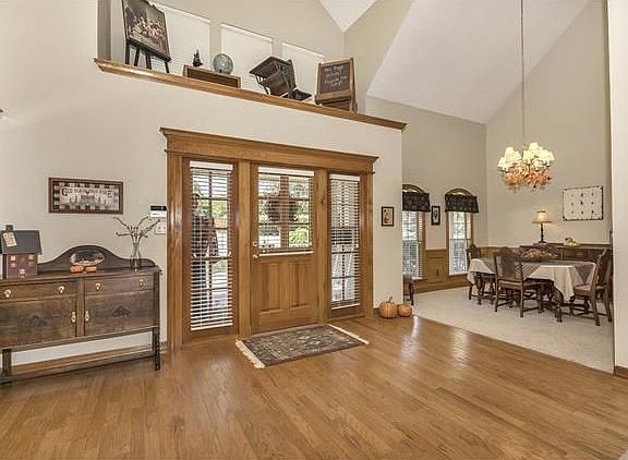 3rd image of 2979 Oak Dr
